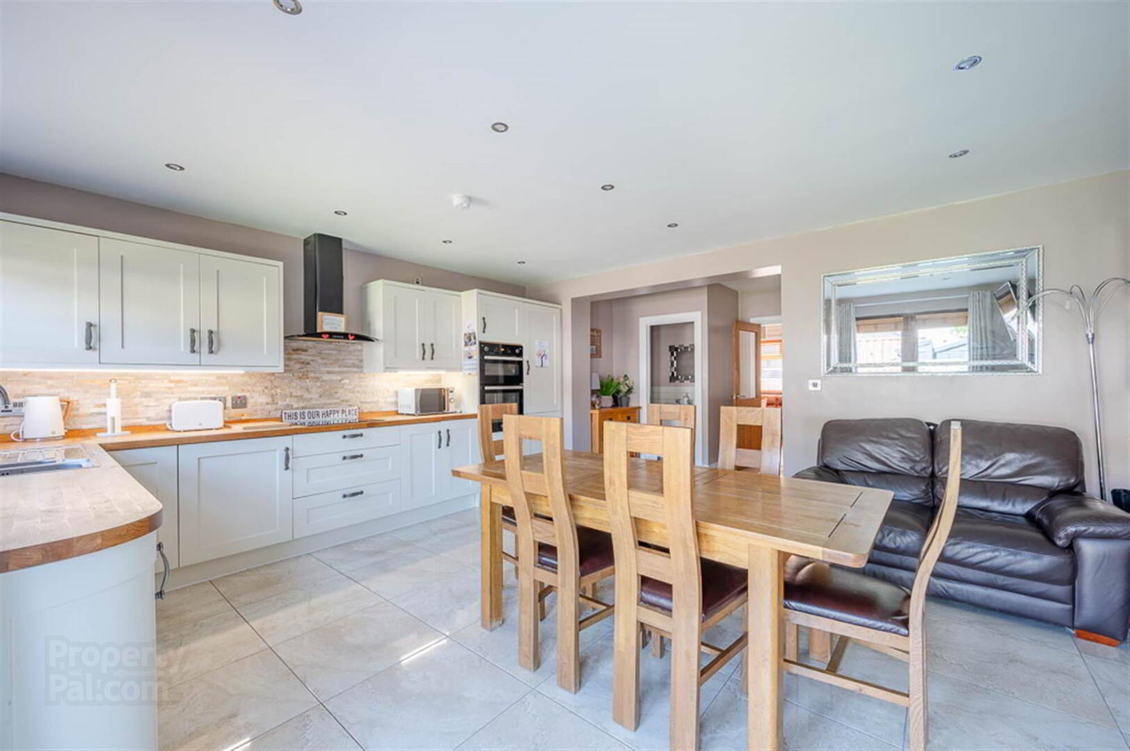 50 Jacksons Road 10 of 26