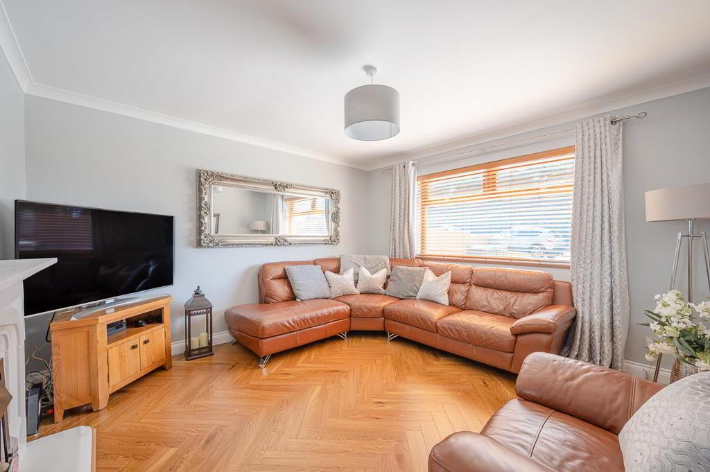 50 Jacksons Road 3 of 28