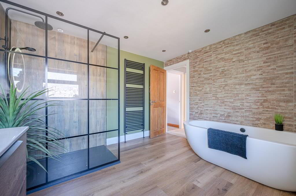 50 Jacksons Road 23 of 28