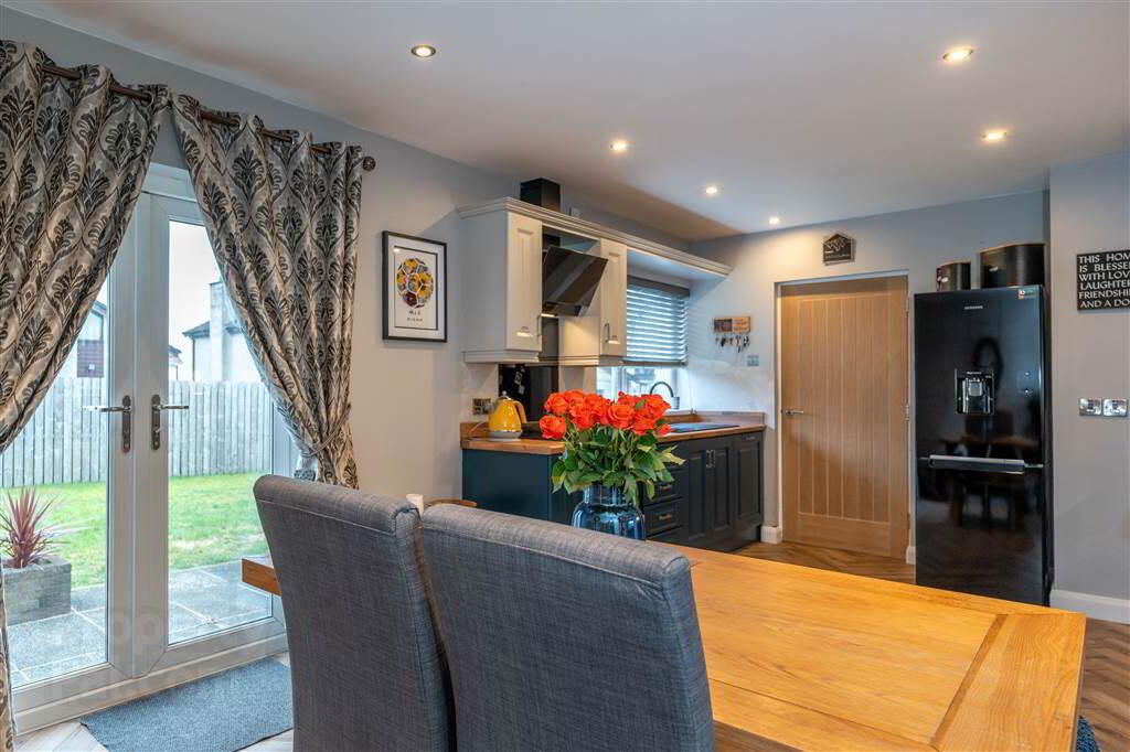 23 Rowallane Drive 13 of 33