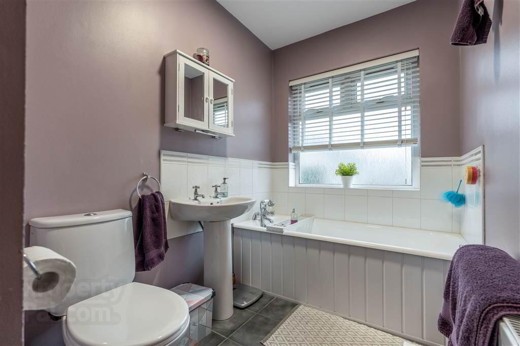 23 Rowallane Drive 24 of 33