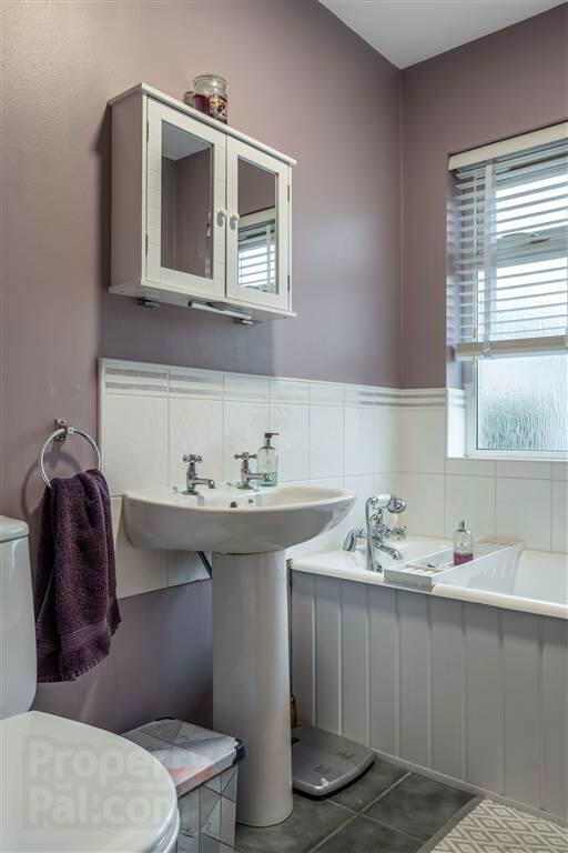 23 Rowallane Drive 25 of 33