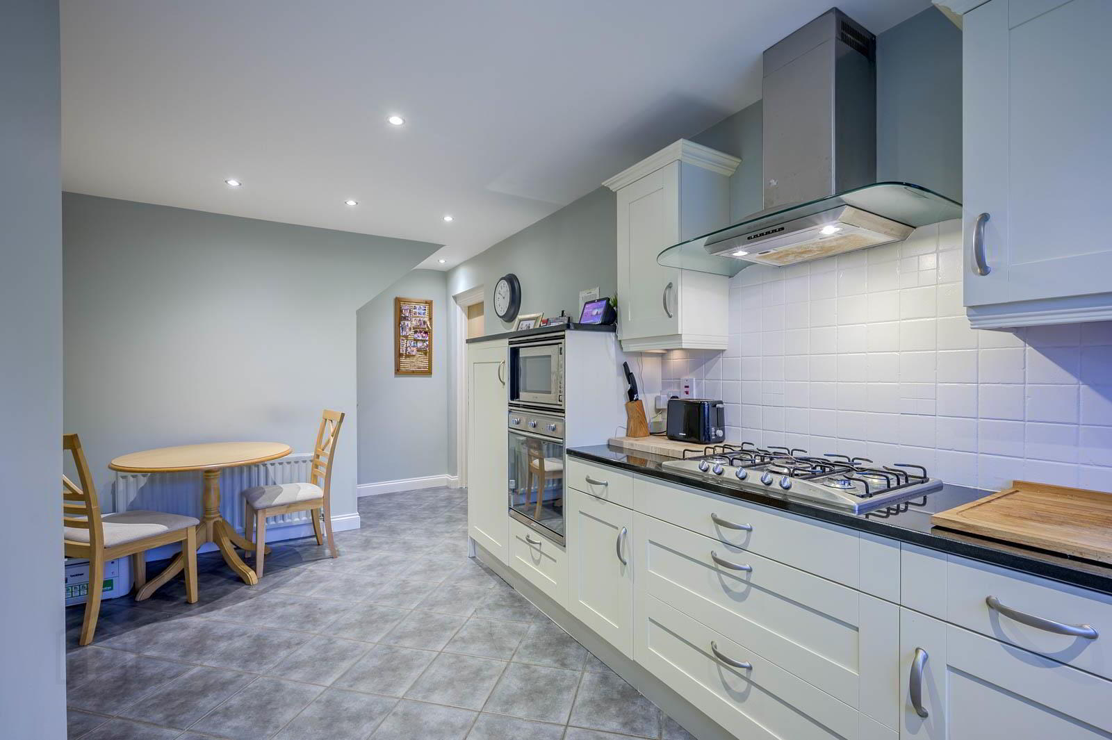 6 Woodcroft Lane 9 of 23