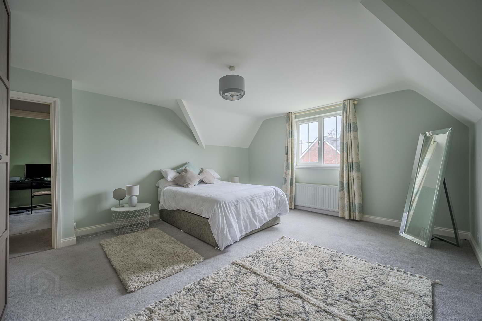 6 Woodcroft Lane 13 of 23
