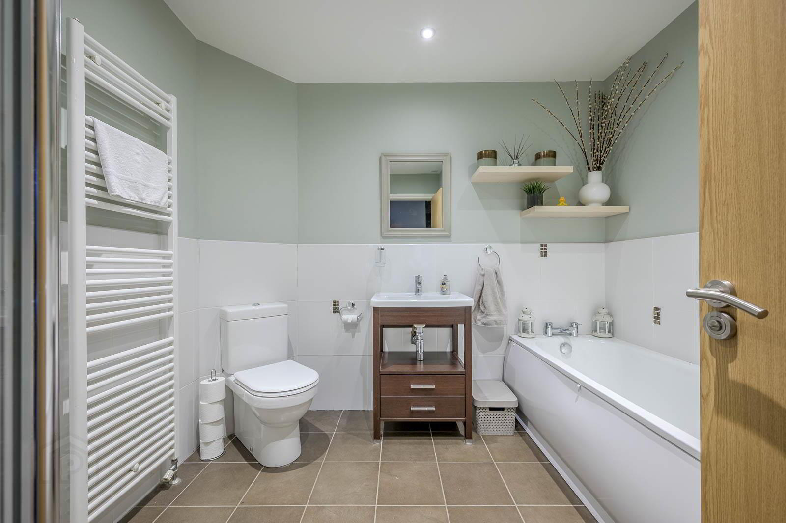 6 Woodcroft Lane 19 of 23