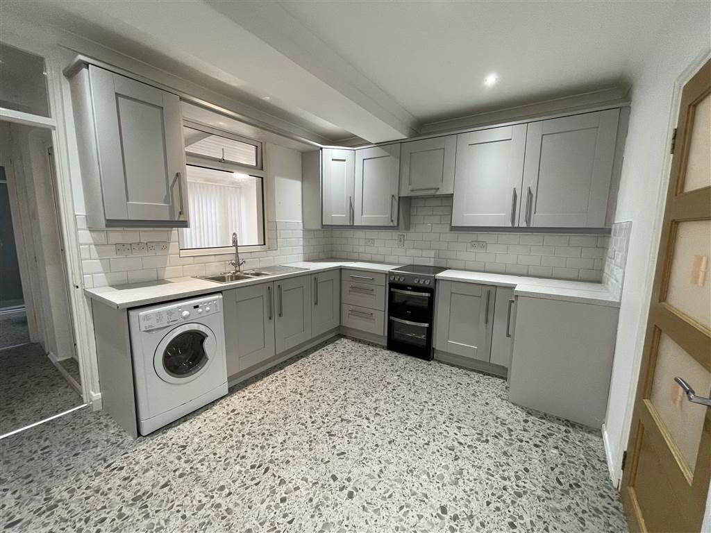 14 St James Crescent 6 of 15