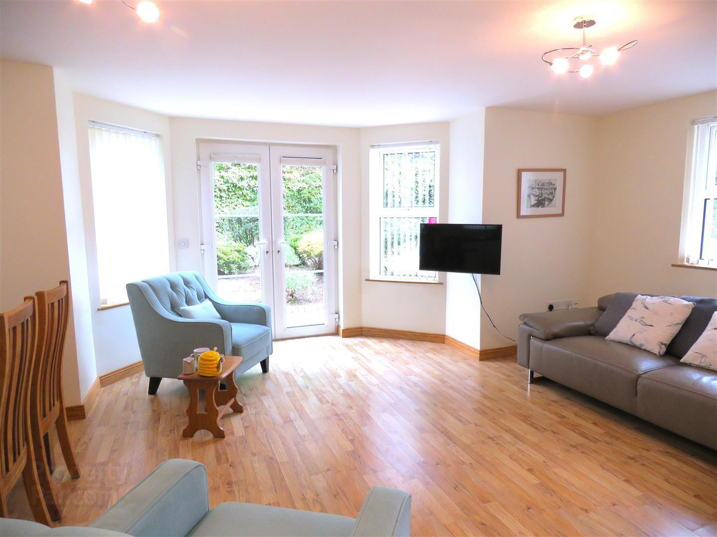 7 Apiary Court 7 of 17
