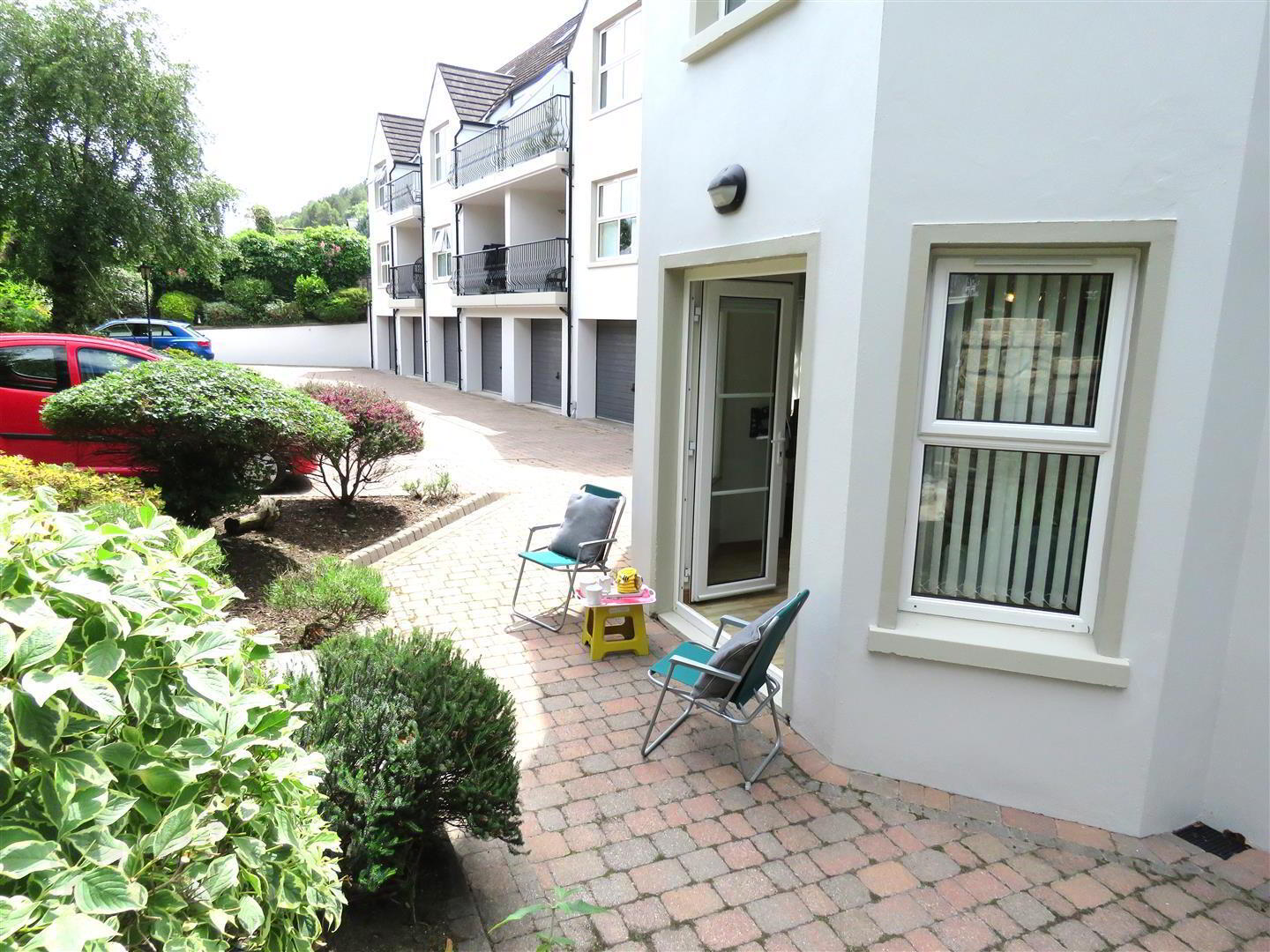 7 Apiary Court 15 of 17