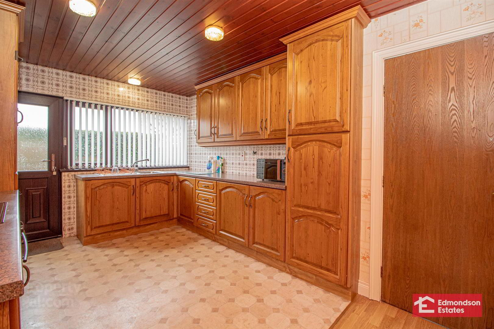 13 Sandmount Drive 11 of 20