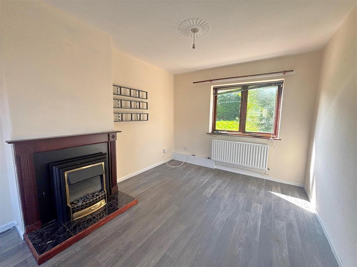 11 Waveney Grove 5 of 16