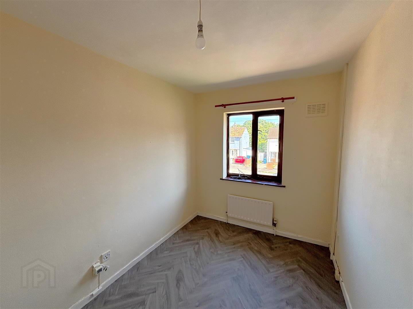 11 Waveney Grove 12 of 16