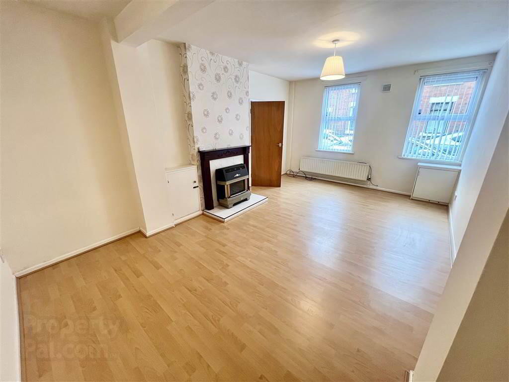 34 Brenda Street 4 of 12