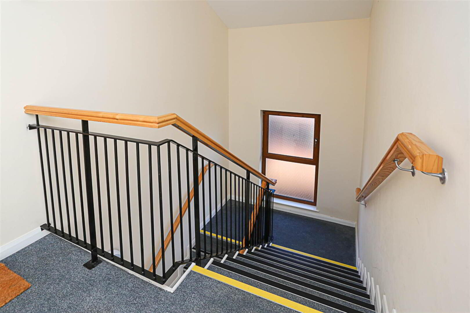 2 Apt, Redburn Court, 176 Old Holywood Road 17 of 21