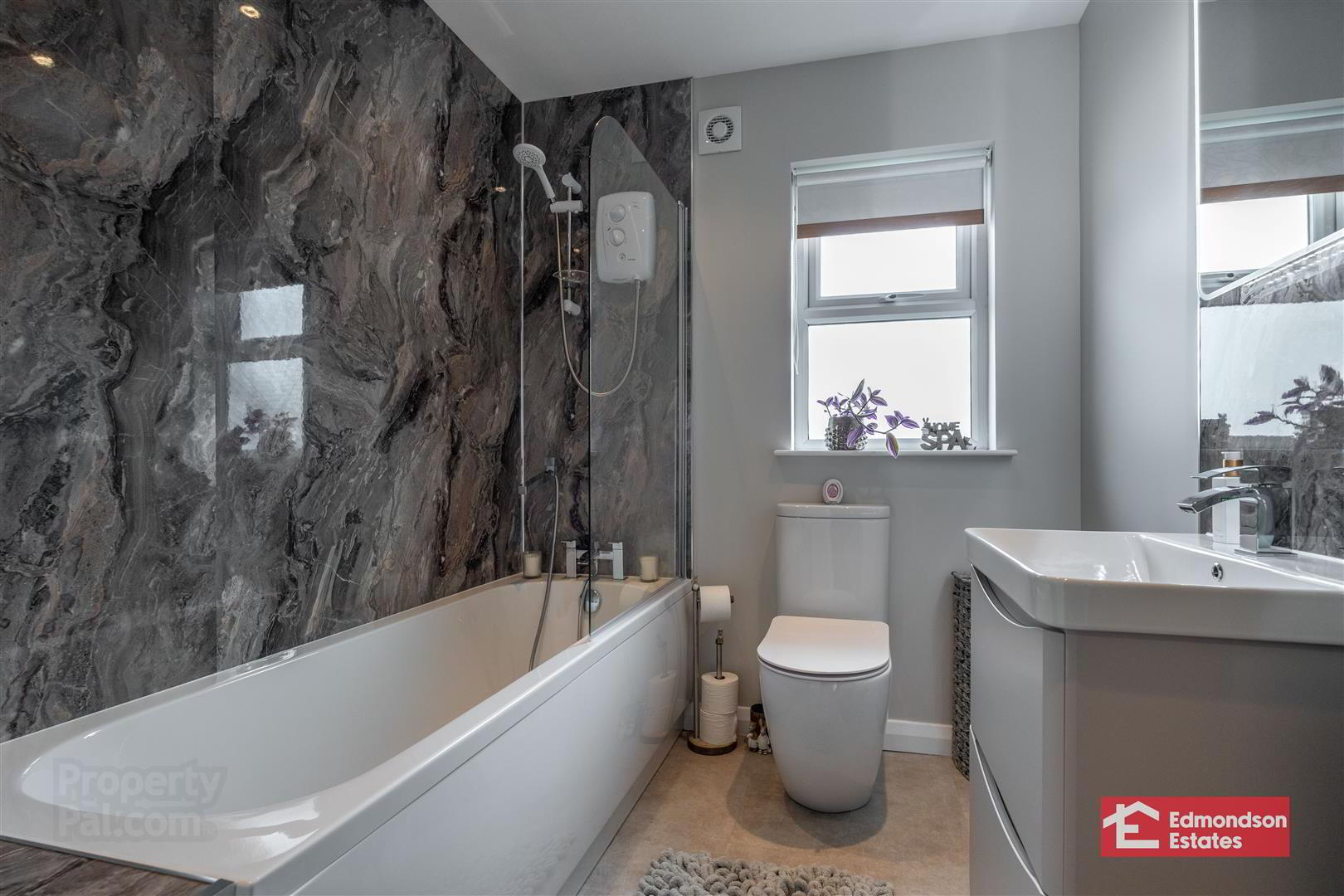 27 Leighinmohr Crescent 26 of 31