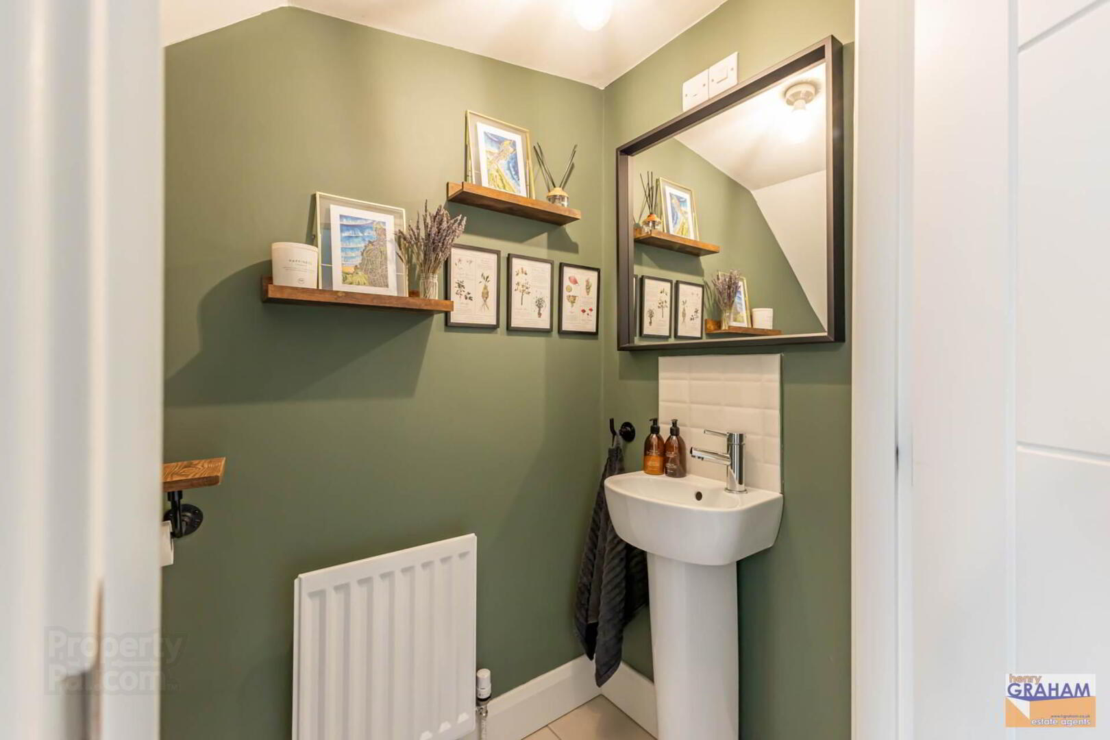 6 Oak Mews 10 of 21