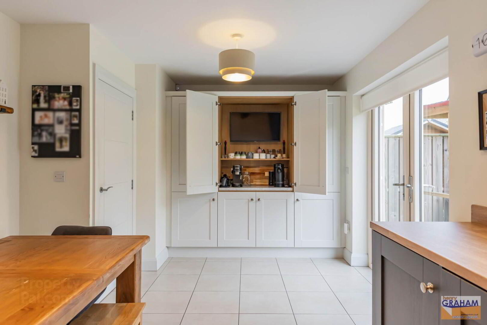 6 Oak Mews 9 of 21