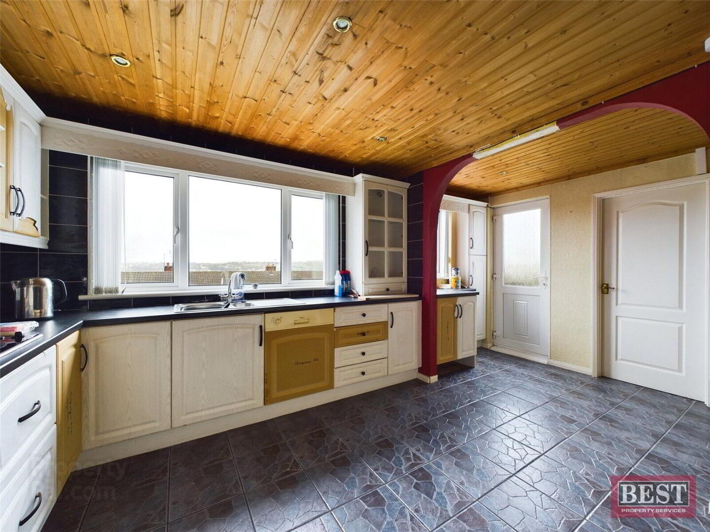 286 Barcroft Park 9 of 15