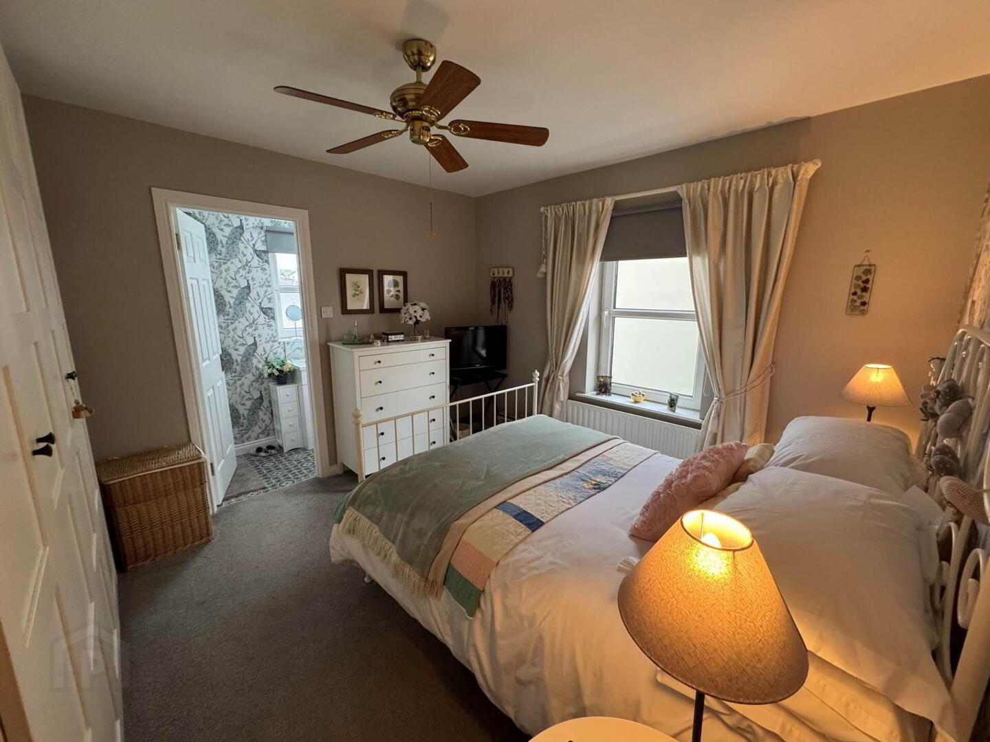 Apt 4, Ailsa View 10 of 15