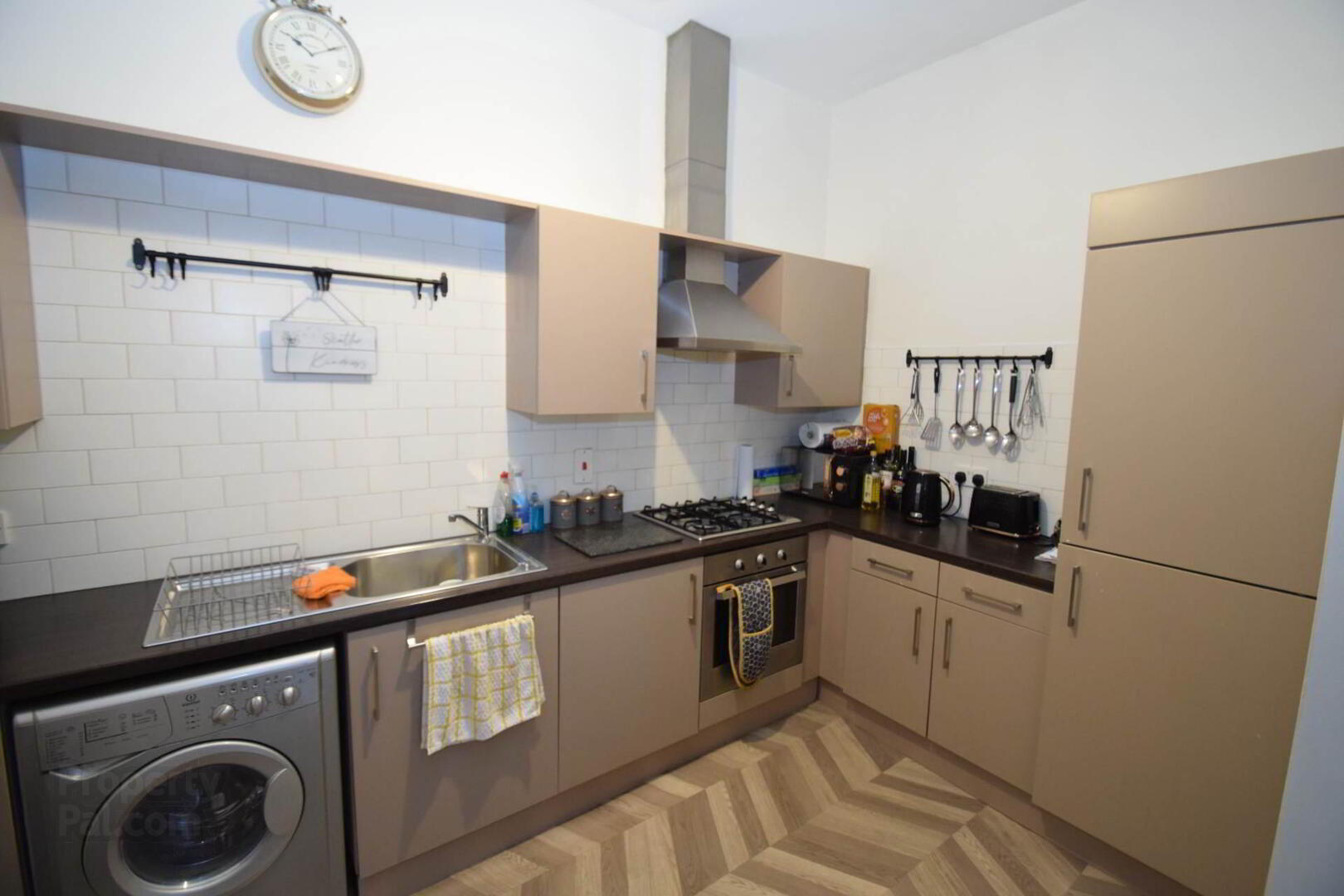 Apartment 4 Ross Mill Avenue 8 of 12