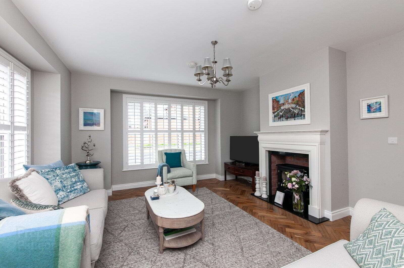 6 Oakfield Park Close 4 of 20
