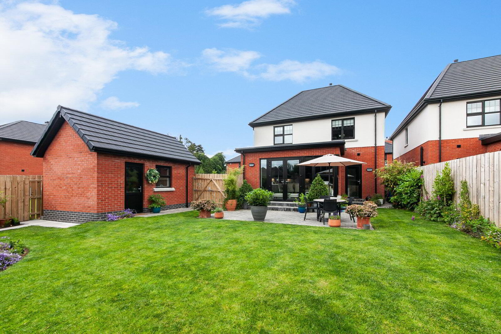 6 Oakfield Park Close 18 of 20