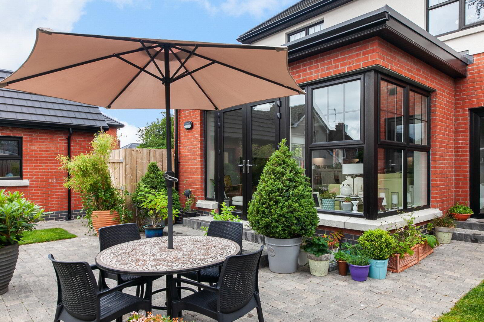 6 Oakfield Park Close 20 of 20