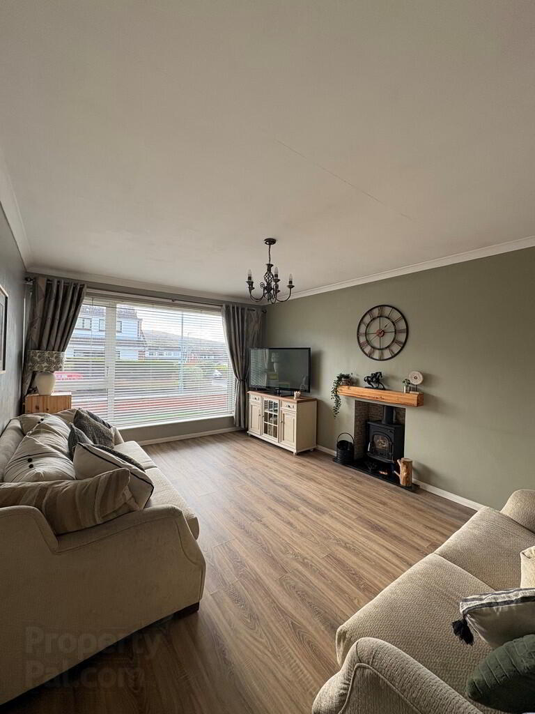 2 Archvale Drive 5 of 22
