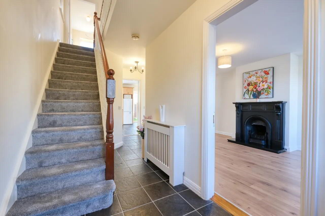12 Oaklands Drive 10 of 22