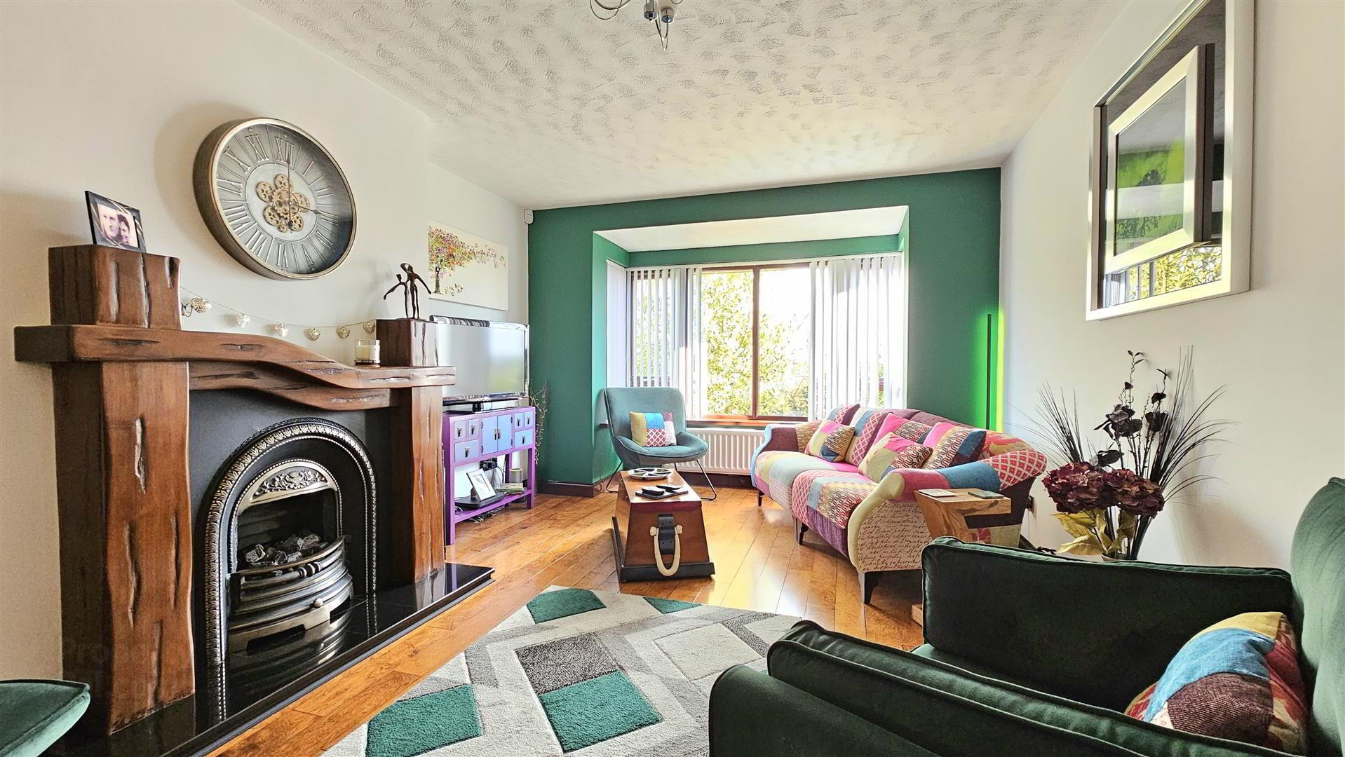 21 Broadlands Gardens 4 of 21
