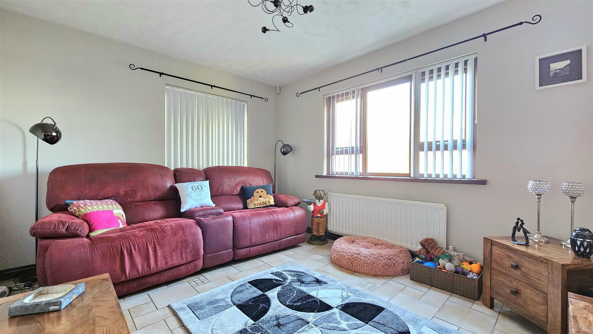 21 Broadlands Gardens 8 of 21