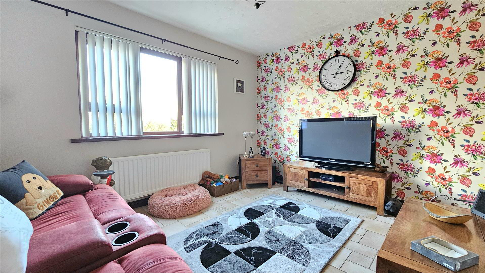 21 Broadlands Gardens 7 of 21