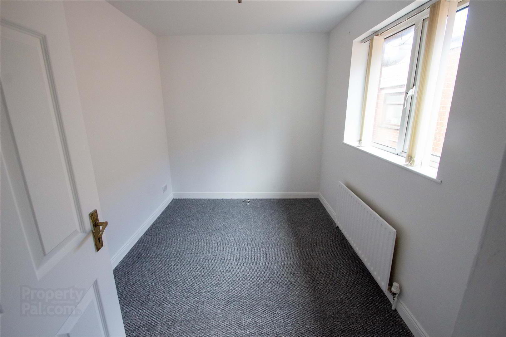 46 Beechmount Street 11 of 13
