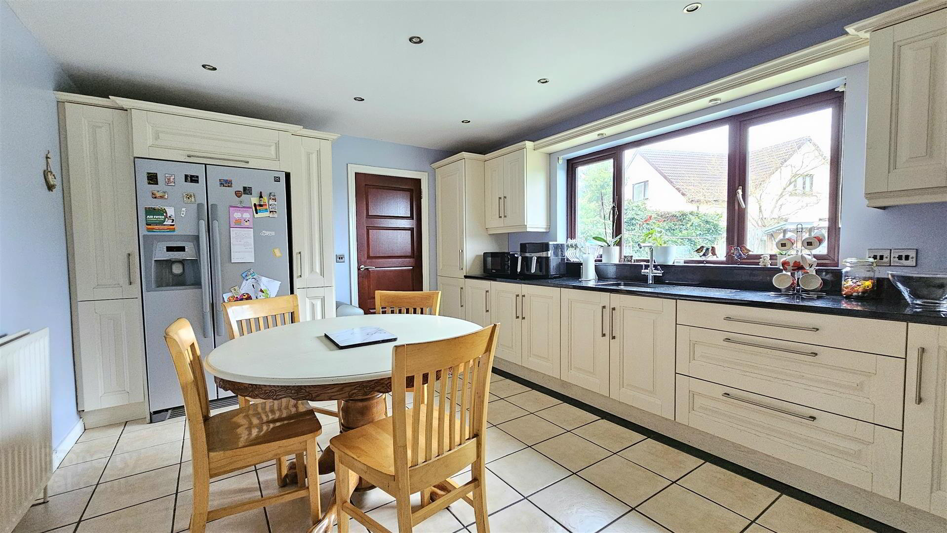 41 Regent Avenue 12 of 30