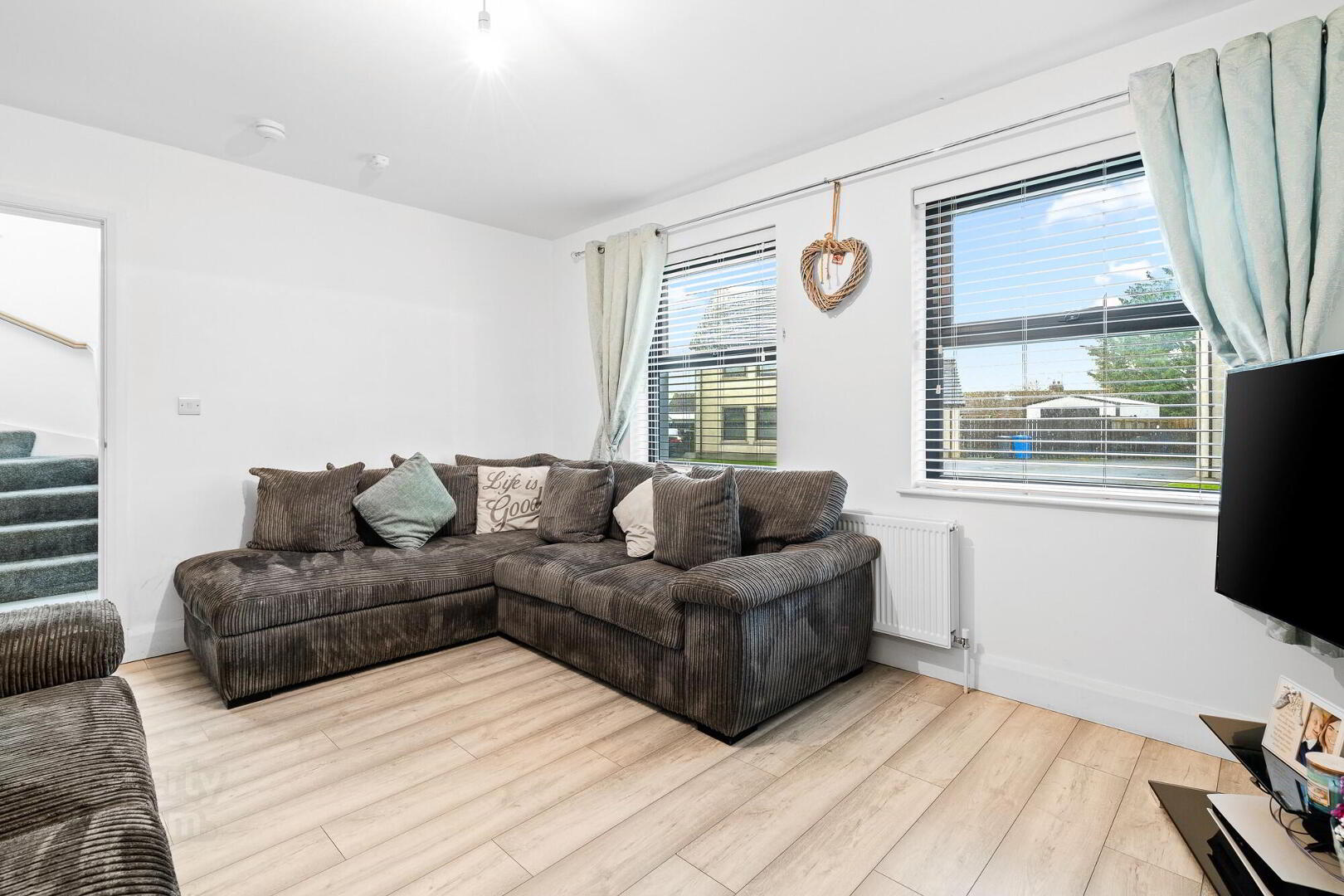 19a Cluny Gardens 10 of 34