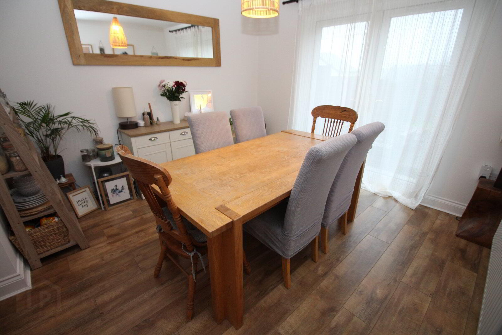 3 Leafield Park 6 of 14