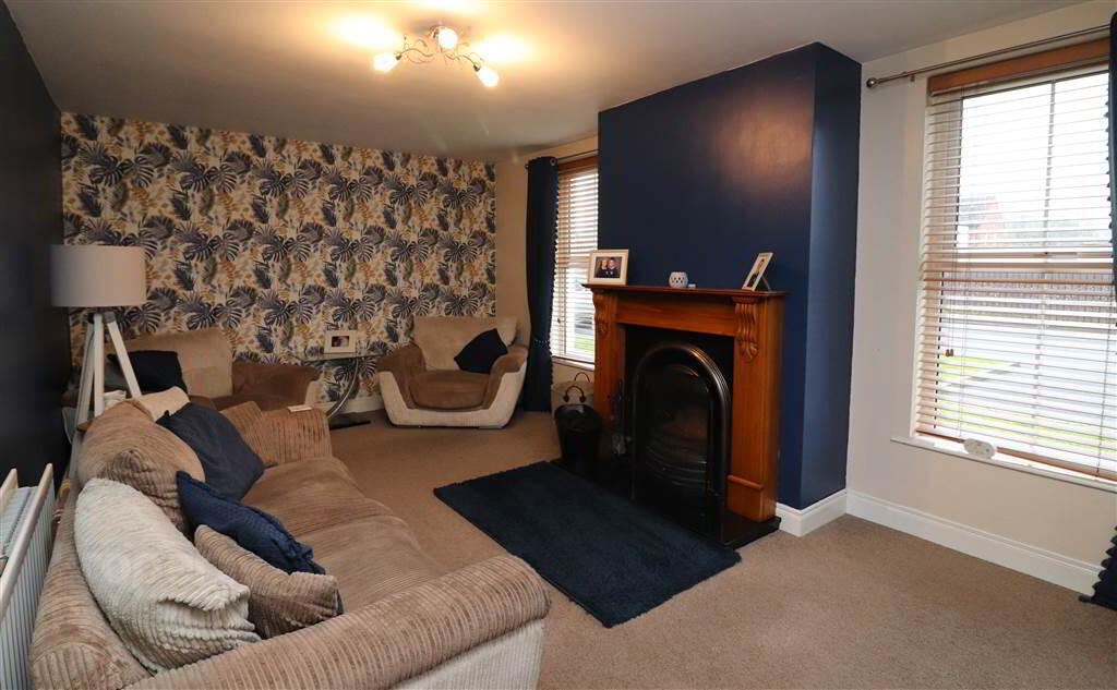18 Barrack Hill 4 of 15