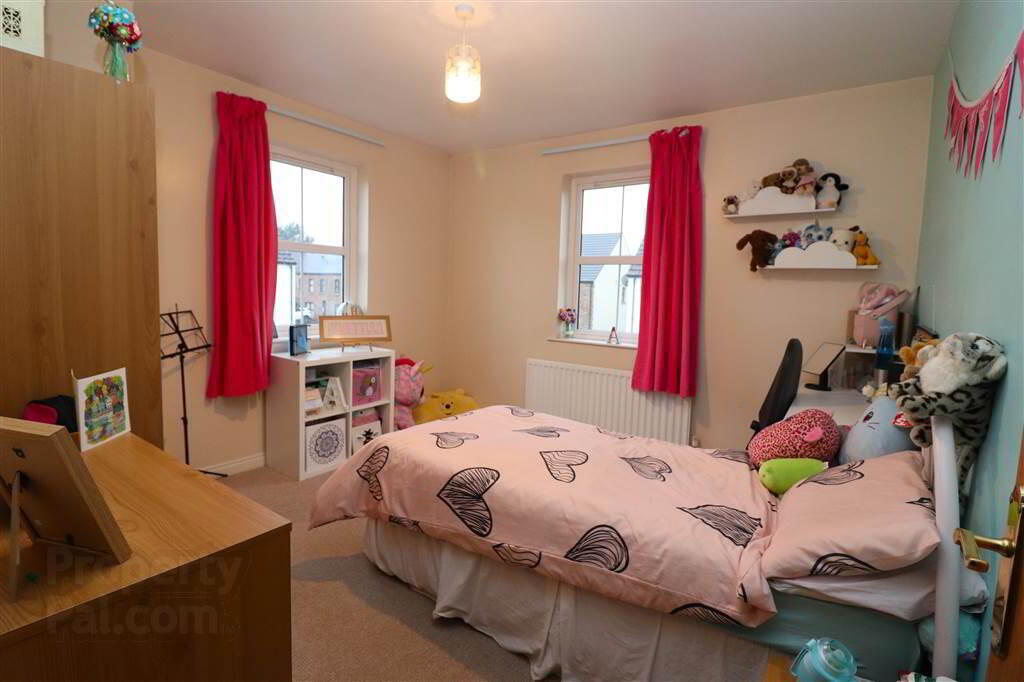 18 Barrack Hill 11 of 15