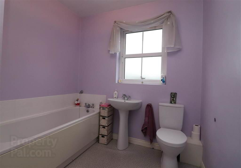 18 Barrack Hill 13 of 15