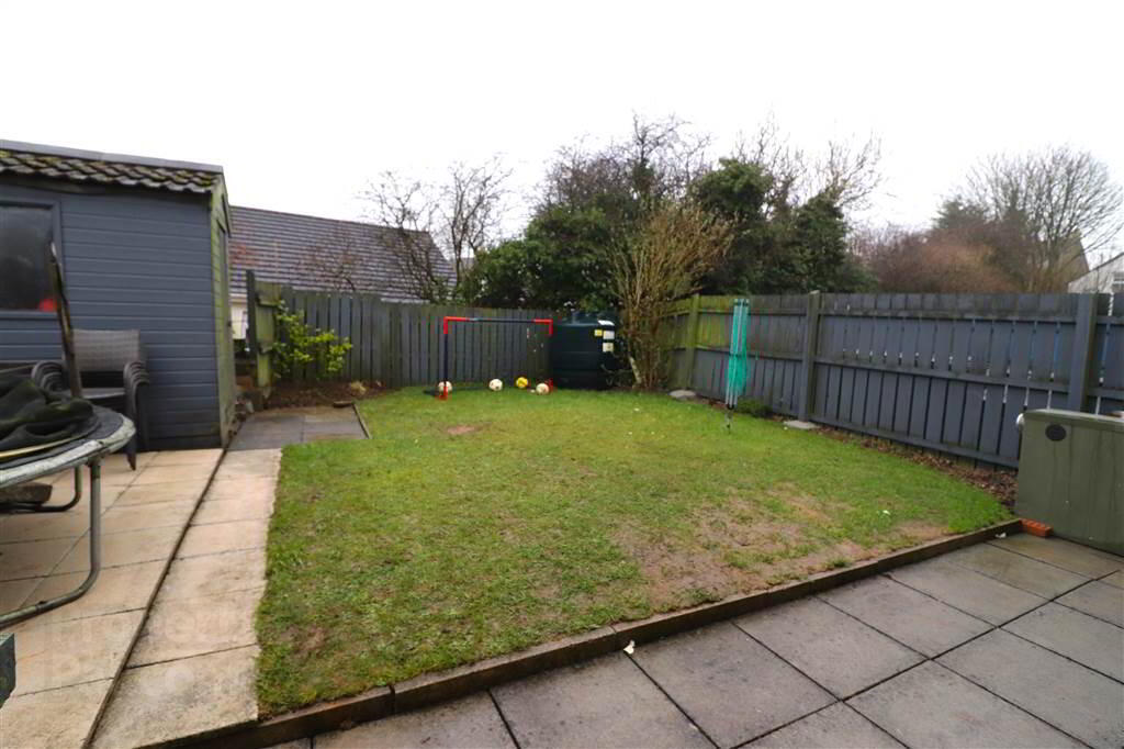 18 Barrack Hill 14 of 15