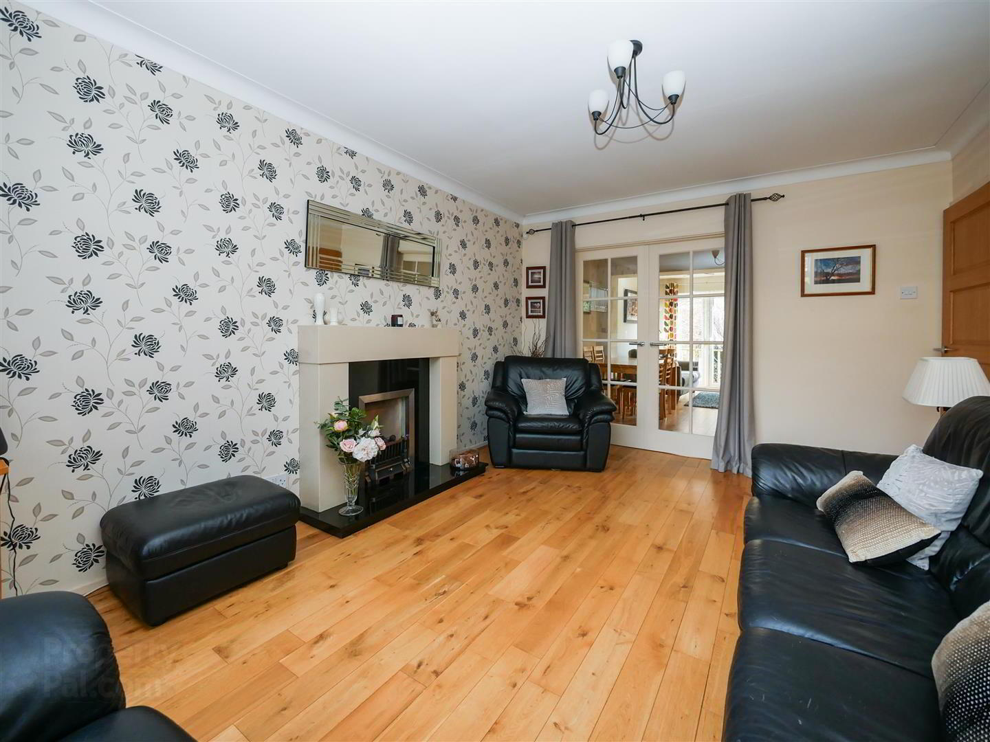 15 Myrtledene Road 5 of 20