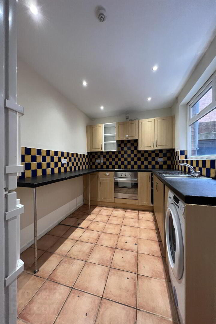 66 Agincourt Avenue 5 of 15