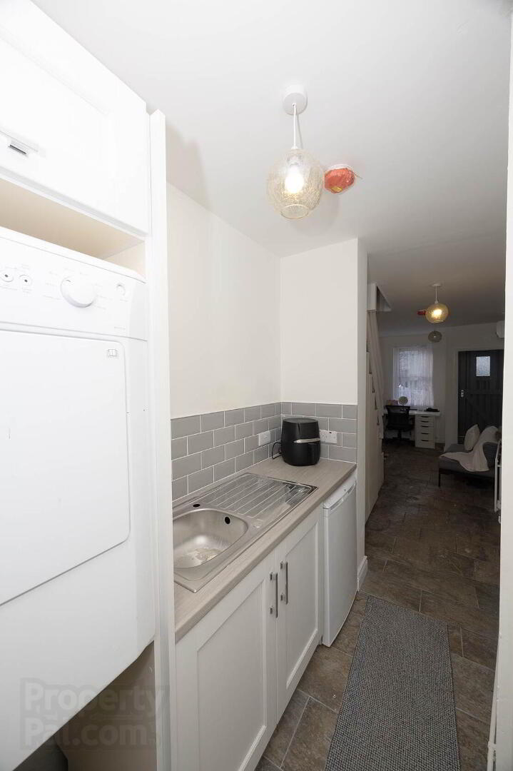 92-94 Hill Street 24 of 28