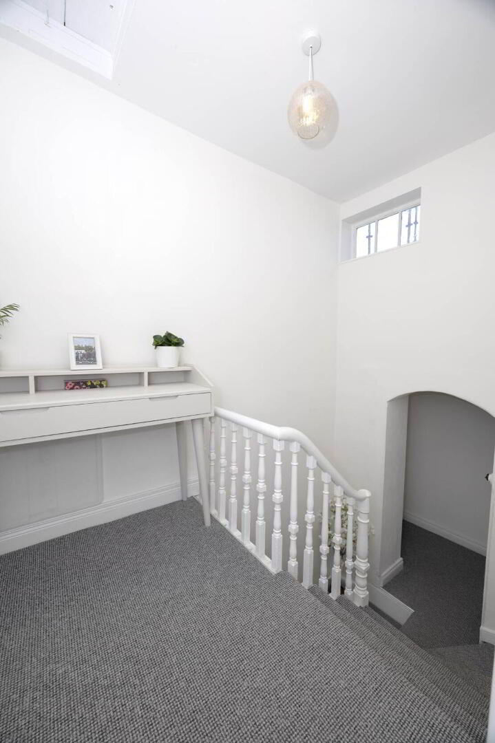 92-94 Hill Street 23 of 28