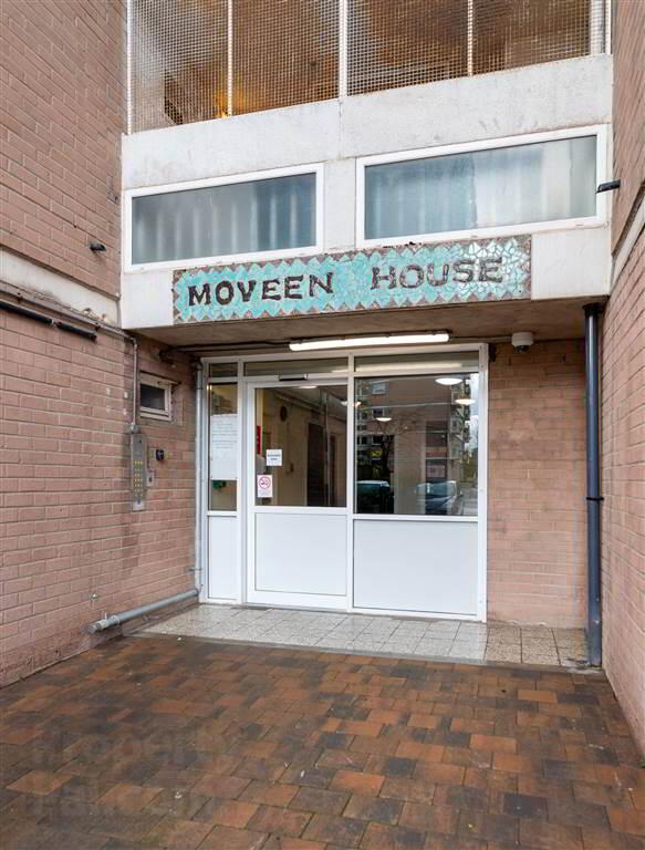 14d Moveen House