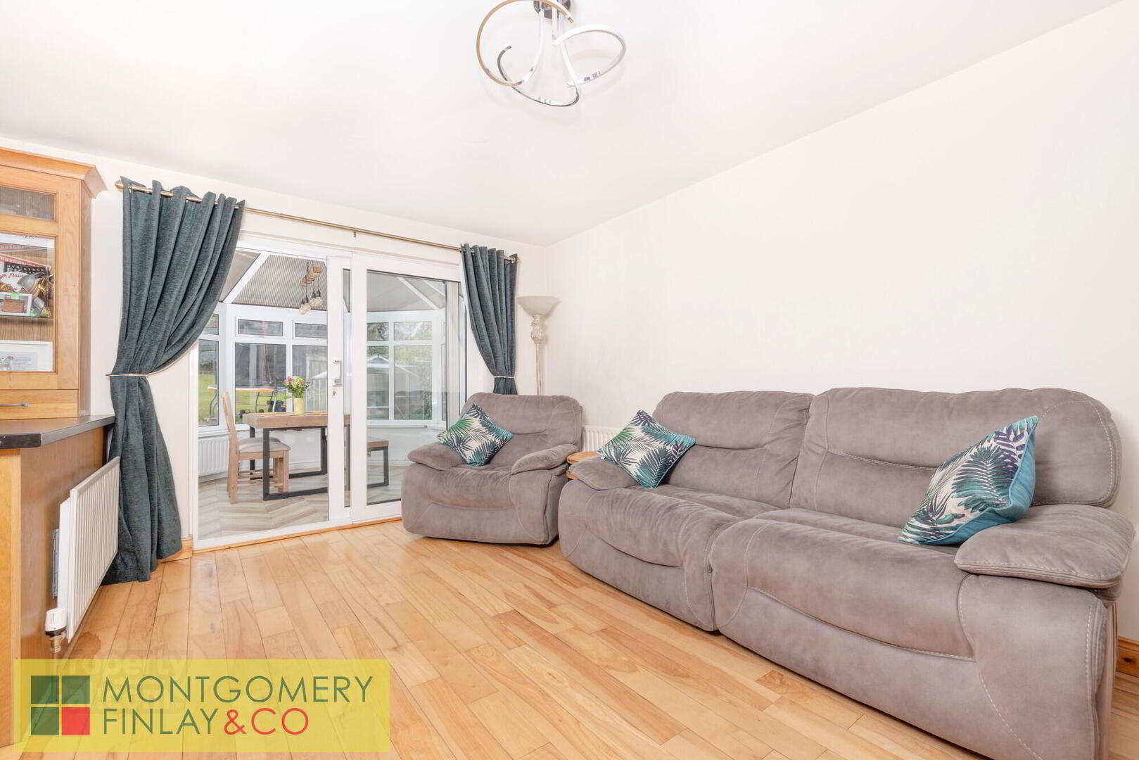 1 Ashgrove 9 of 28
