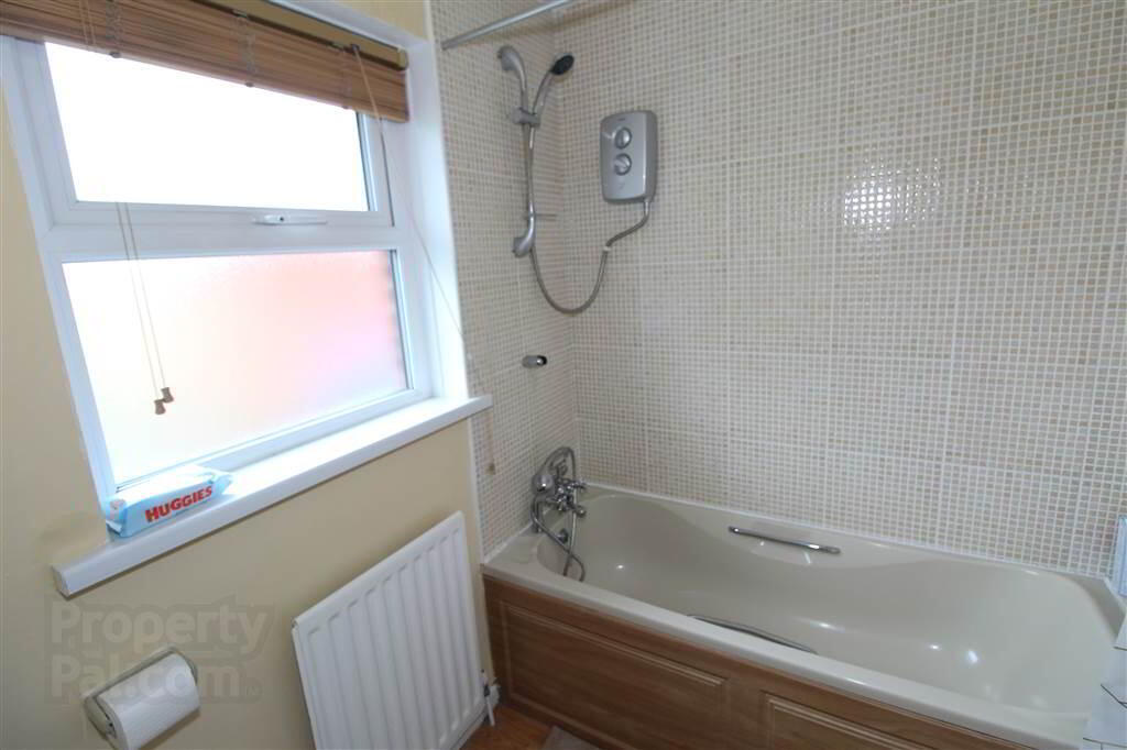 14 Strangford View 12 of 14