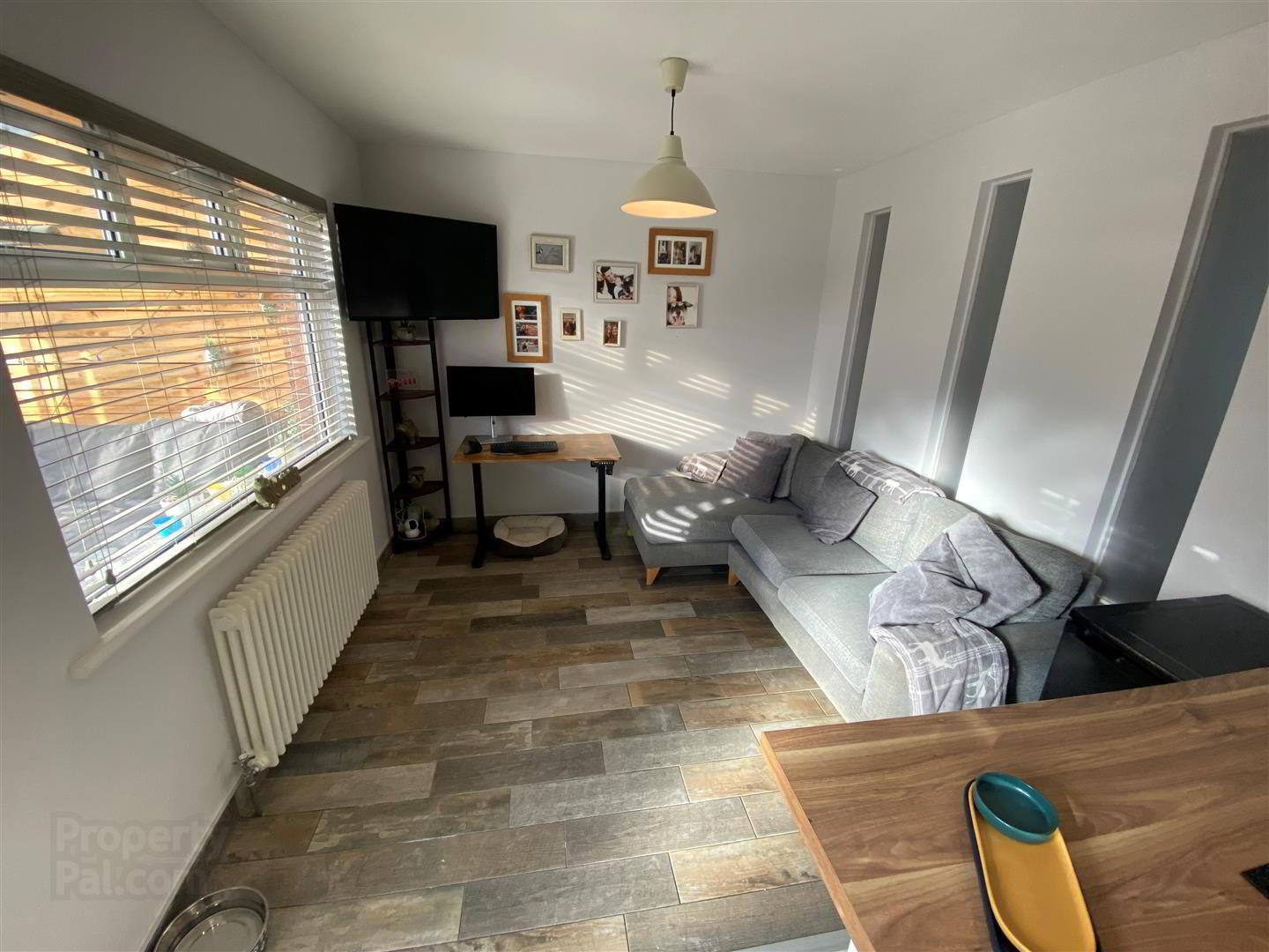 8 Dellmount Road 4 of 15