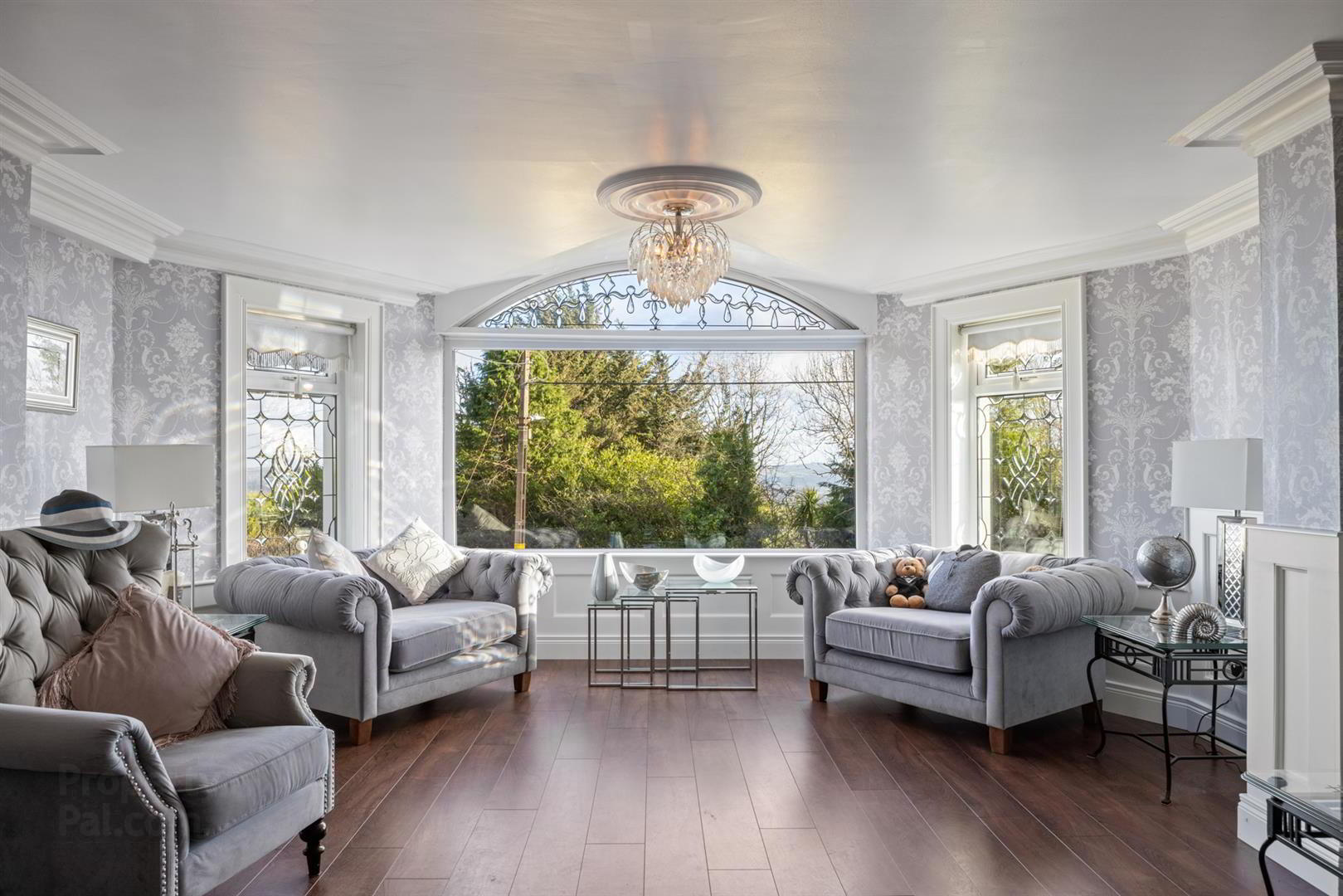 Detached Residence And Annex @, 73 Colinglen Road 5 of 50