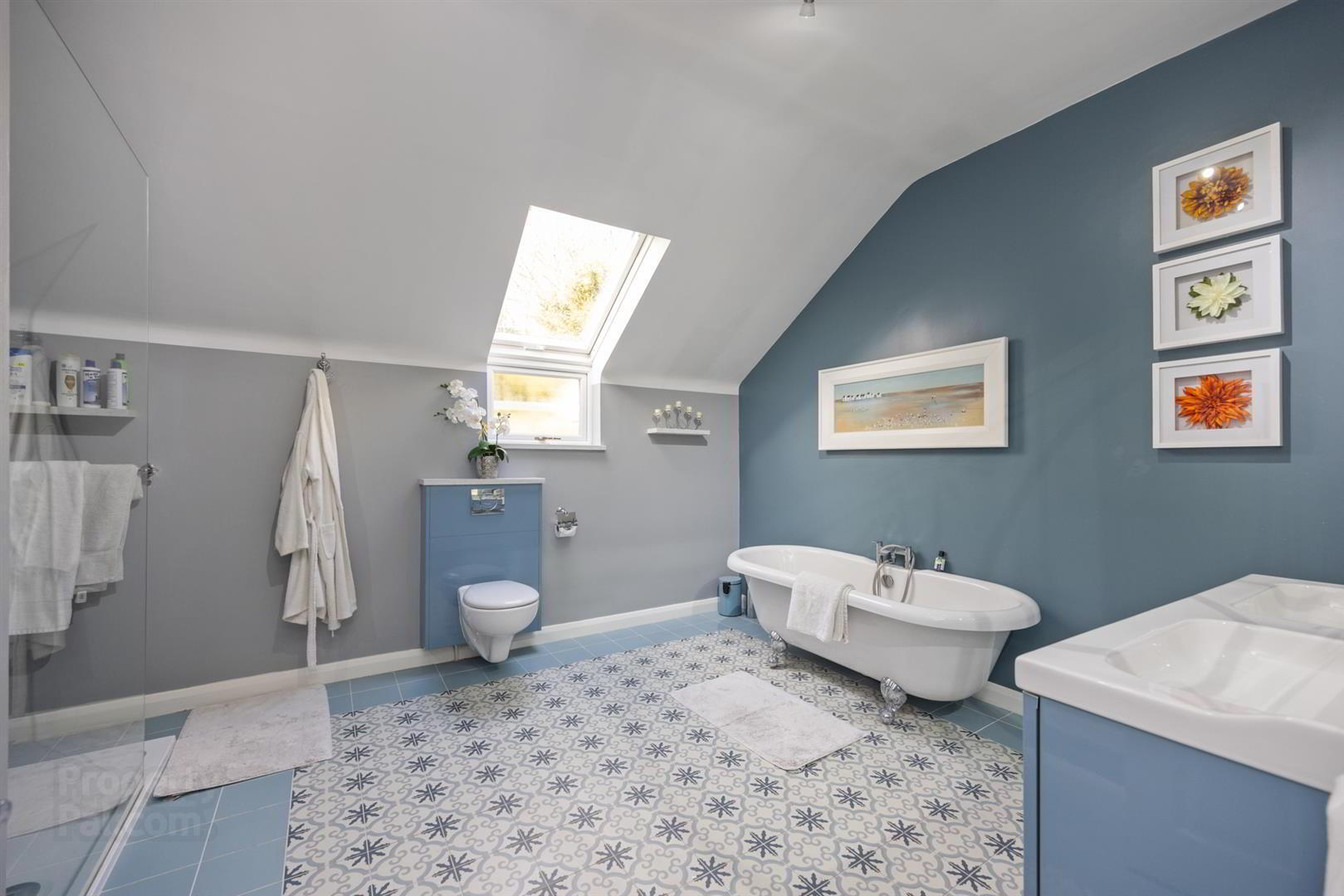 Detached Residence And Annex @, 73 Colinglen Road 29 of 50