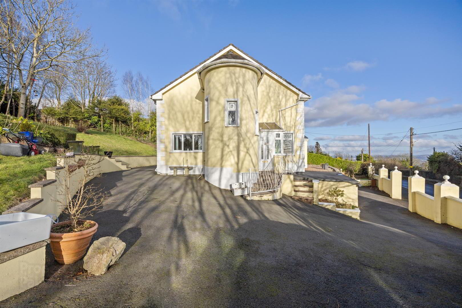 Detached Residence And Annex @, 73 Colinglen Road 47 of 50